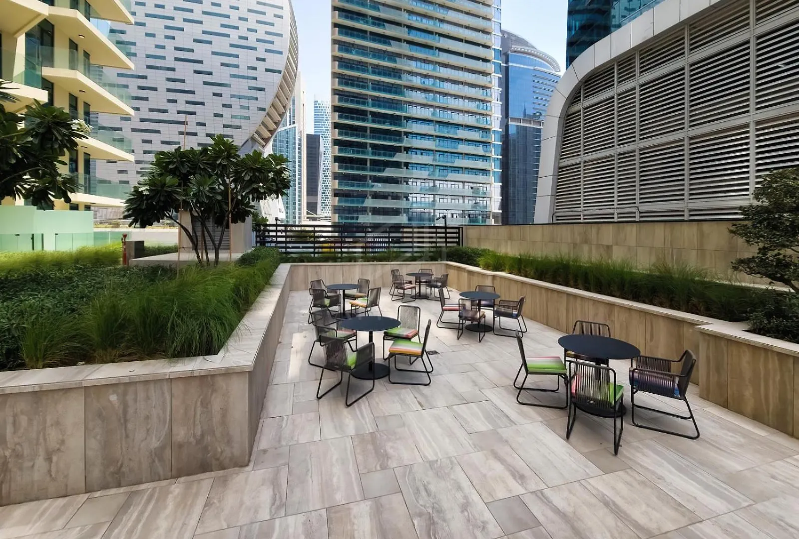2Br Apartment In Missoni Dubai Forenede Arabiske Emirater